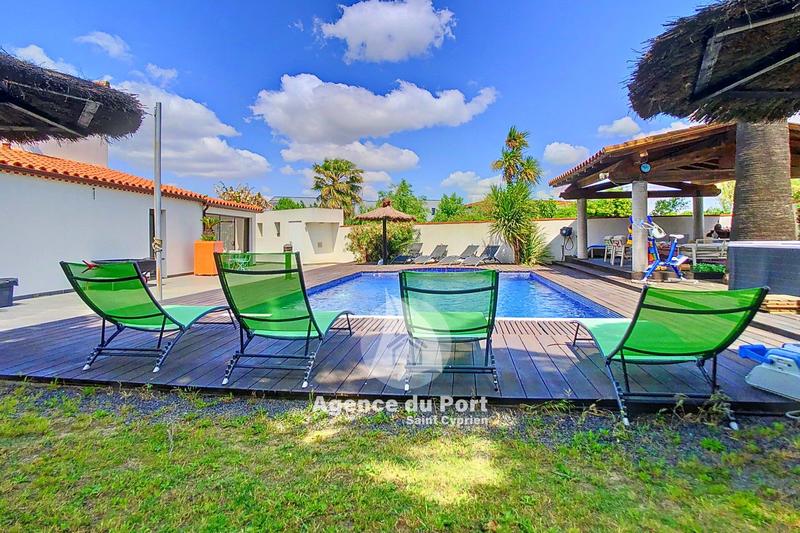 Villa - 200 m² - 6 pièces
