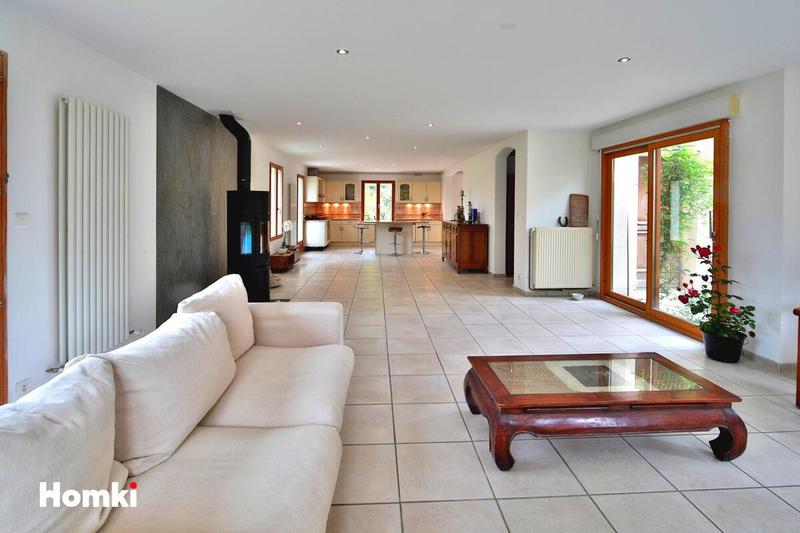 Maison - 191 m² - 8 pièces