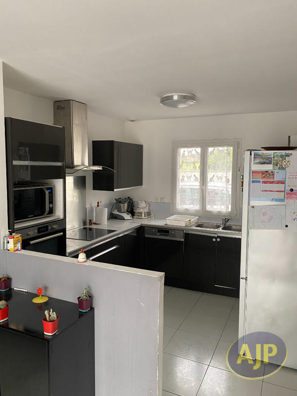 Maison - 139 m² - 6 pièces