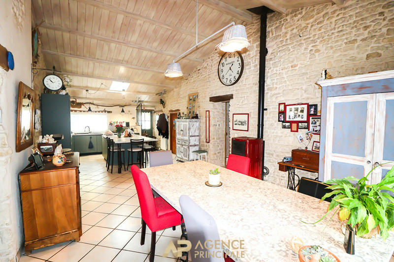 Maison - 138 m² - 5 pièces