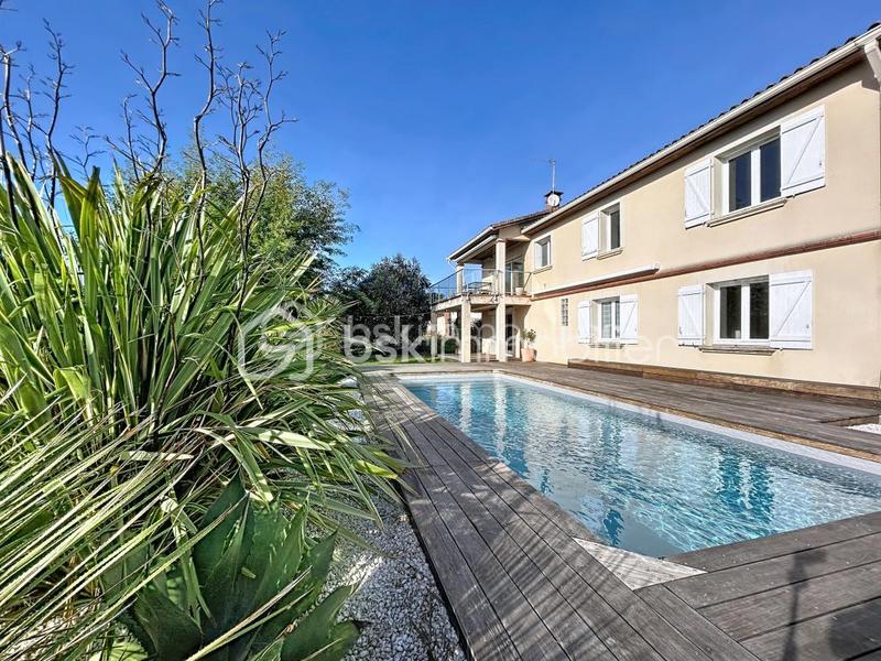 Maison - 156 m² - 5 pièces