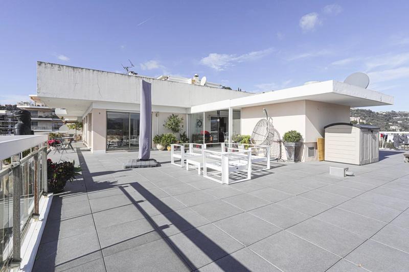 Appartement - 160 m² - 6 pièces