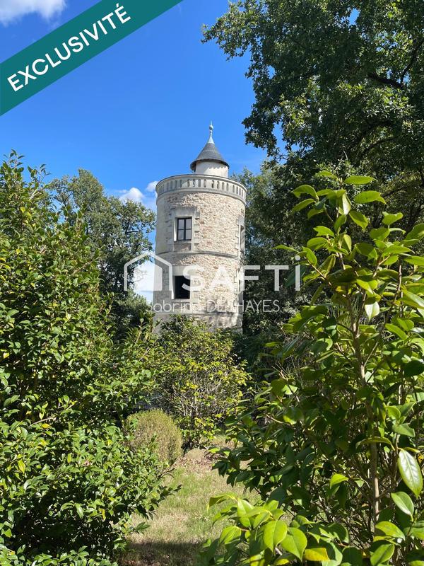 Maison - 180 m² - 8 pièces