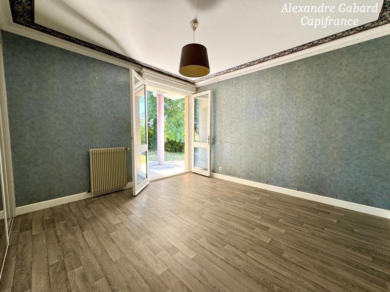 Maison - 206 m² - 9 pièces