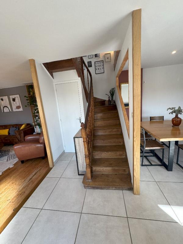 Maison - 93 m² - 4 pièces