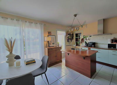 Maison - 87 m² - 4 pièces