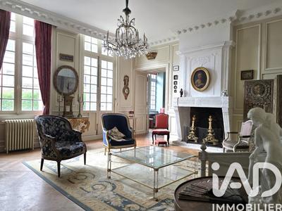 Maison - 495 m² - 10 pièces