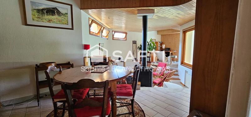 Maison - 93 m² - 4 pièces