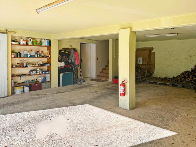 Maison - 210 m² - 6 pièces