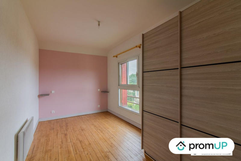 Maison - 240 m² - 8 pièces