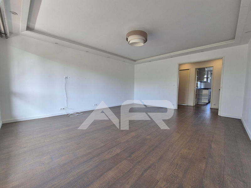 Appartement - 109 m² - 5 pièces