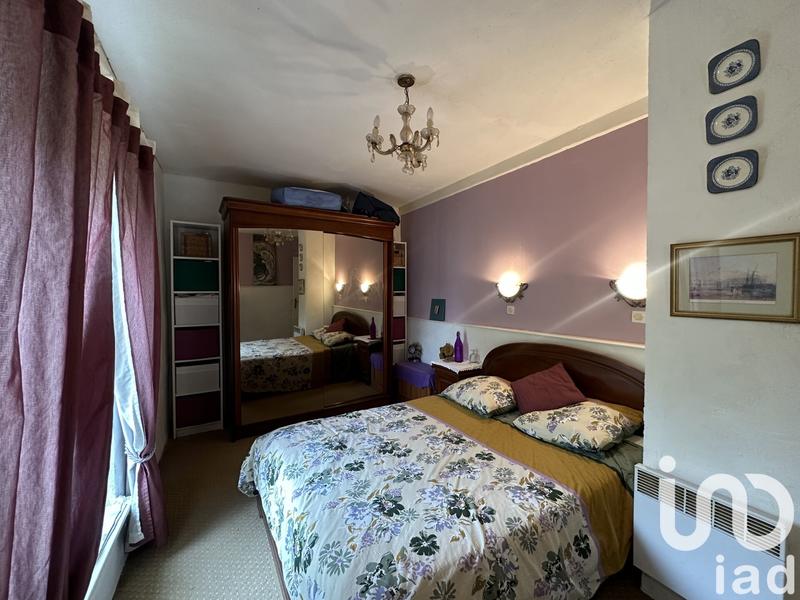 Maison - 218 m² - 11 pièces