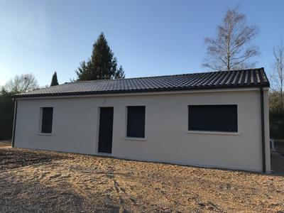 Maison - 95 m² - 4 pièces