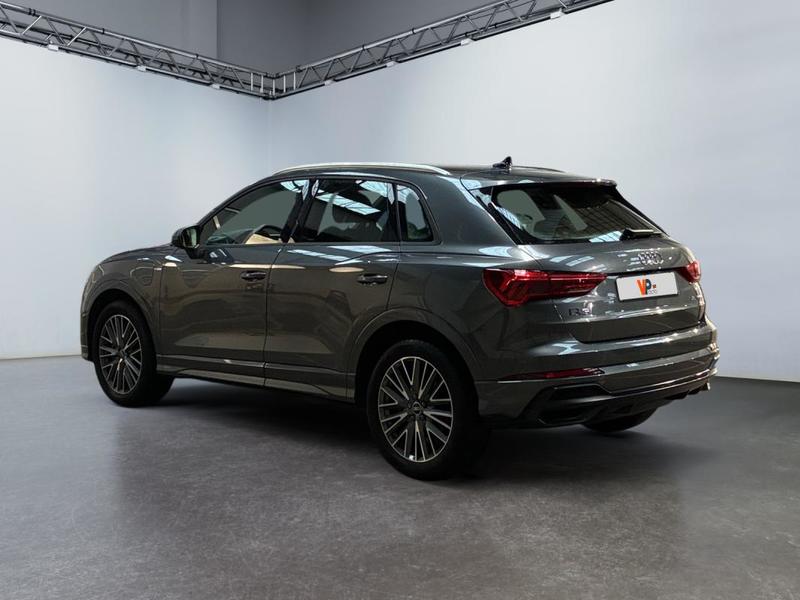 Audi Q3 45 TFSIe 245 ch s tronic 6 s line