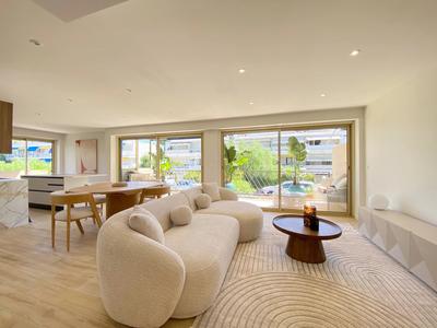 Appartement - 95 m² - 4 pièces