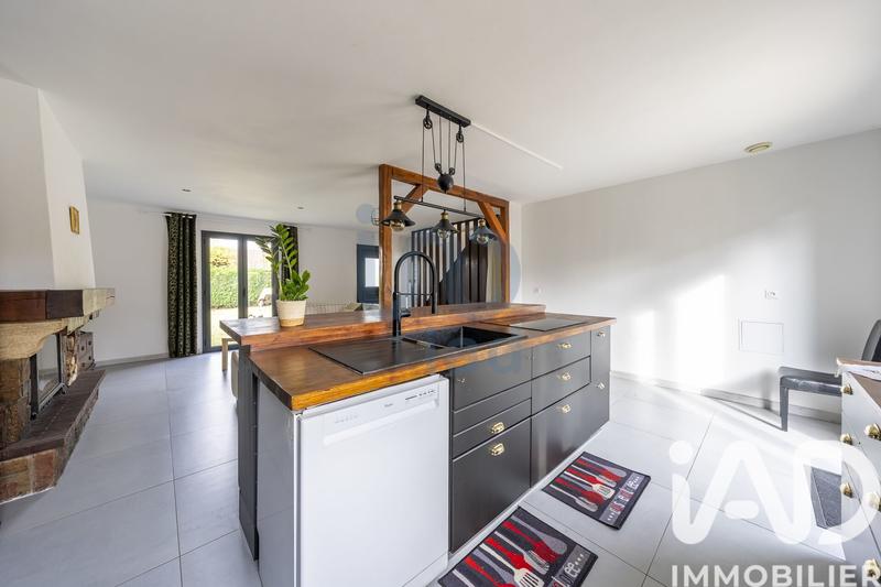 Maison - 102 m² - 4 pièces