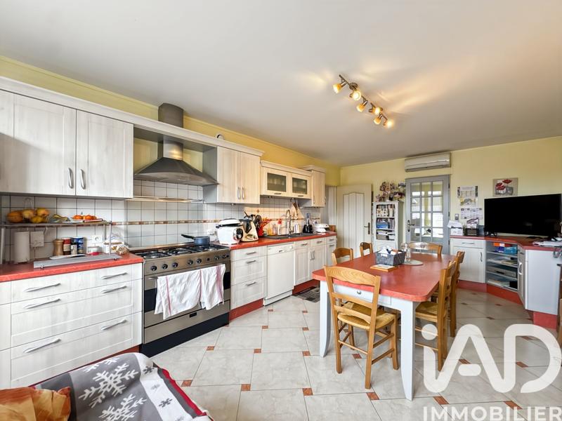 Maison - 139 m² - 6 pièces