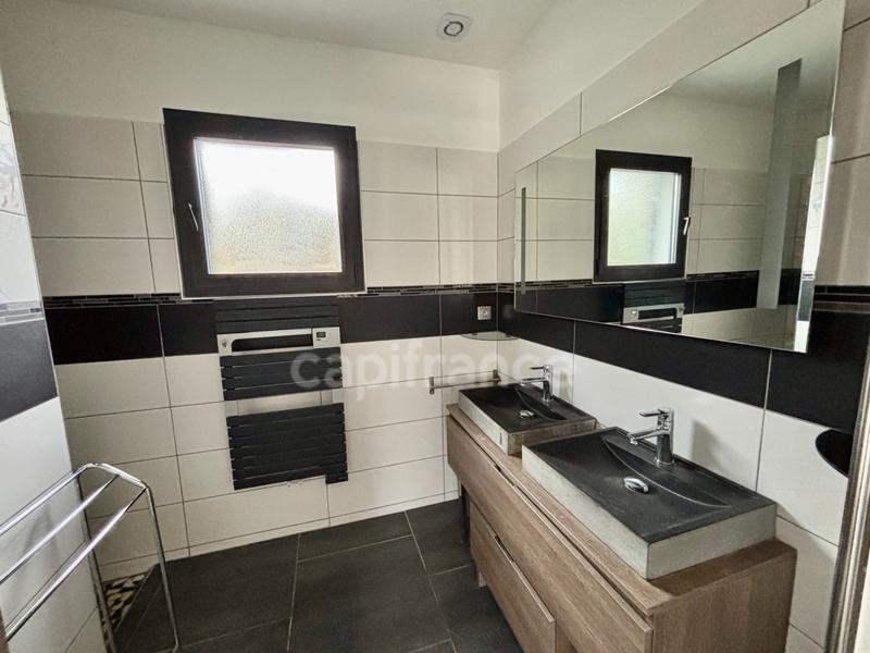 Maison - 135 m² - 4 pièces