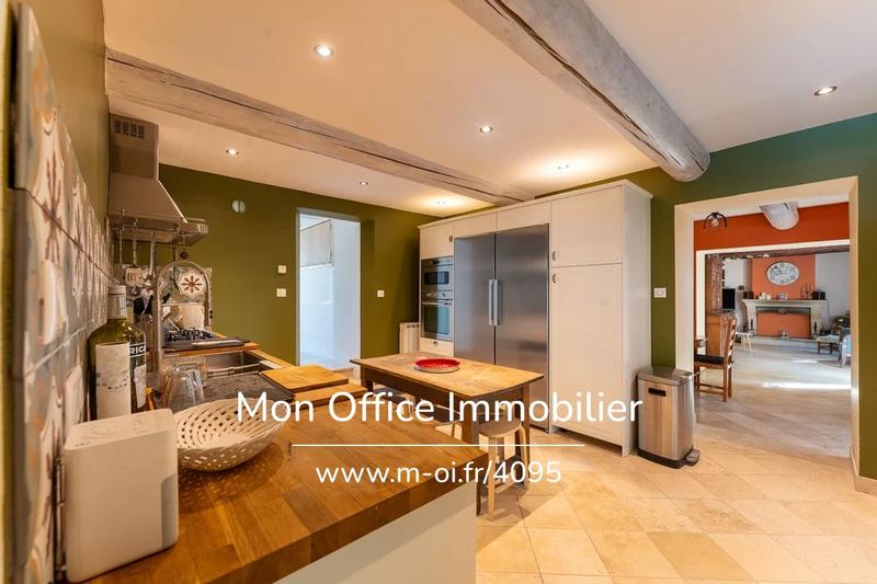 Mas - 210 m² - 10 pièces