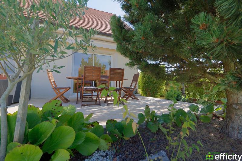 Maison - 215 m² - 7 pièces