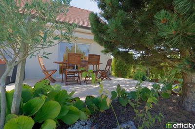 Maison - 215 m² - 7 pièces