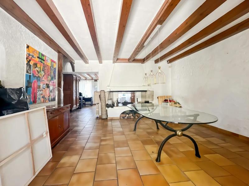 Maison - 201 m² - 5 pièces