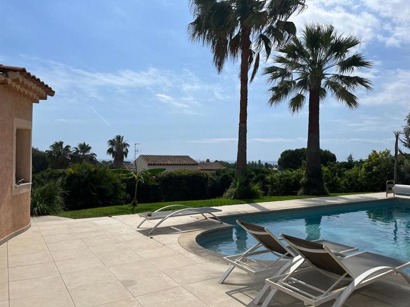 Villa - 350 m² - 9 pièces