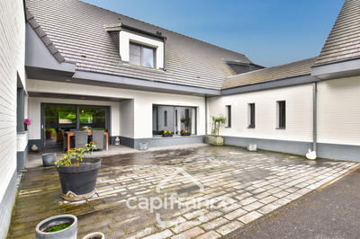 Maison - 428 m² - 11 pièces