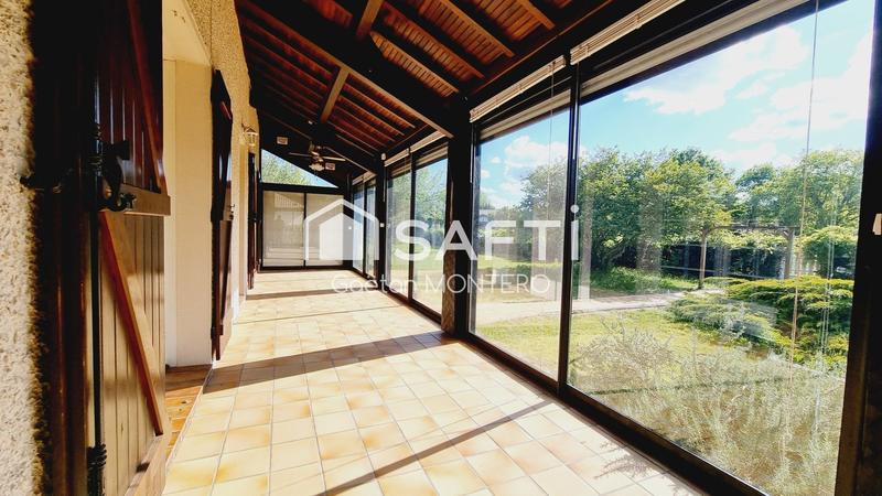 Maison - 199 m² - 7 pièces