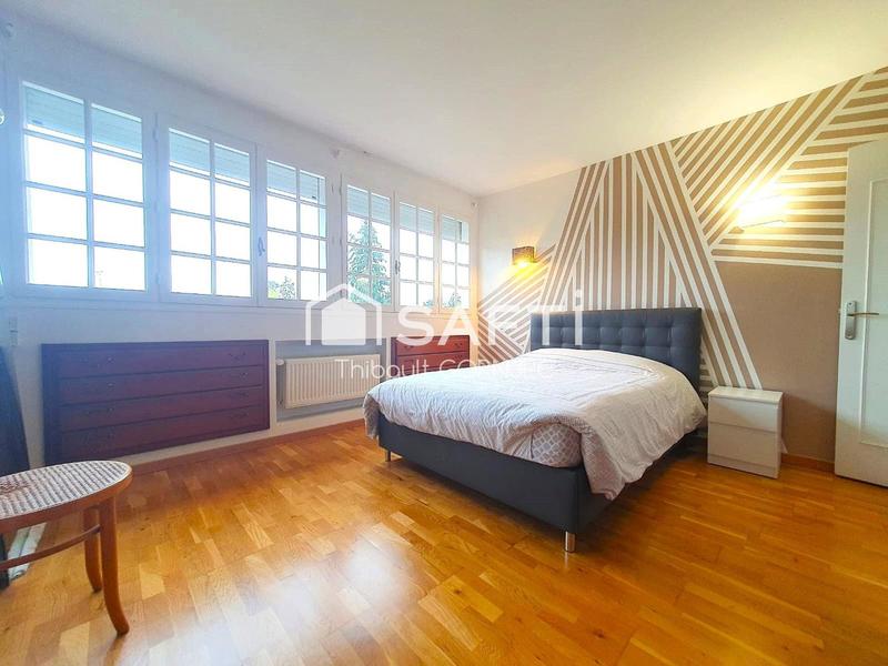 Maison - 170 m² - 7 pièces