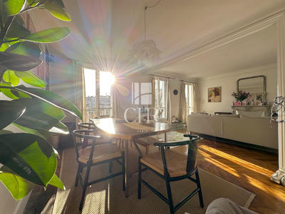 Appartement - 80 m² - 3 pièces