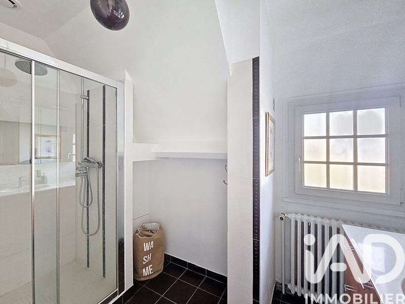 Maison - 185 m² - 7 pièces