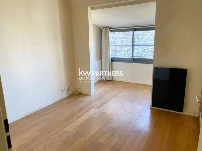 Appartement - 99 m² - 4 pièces