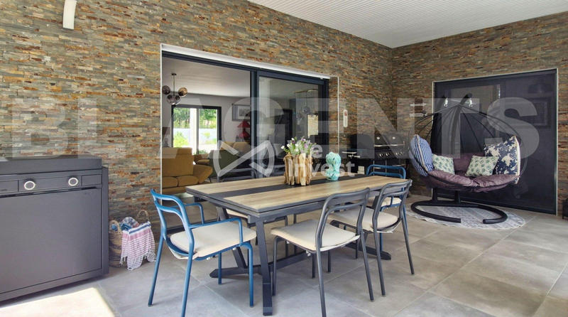 Villa - 190 m² - 7 pièces