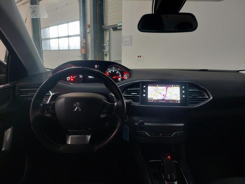 Peugeot 308 BlueHDi 130 Eat8 s&amp;amp;S Active Business