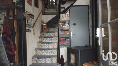 Maison - 197 m² - 9 pièces