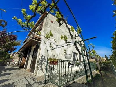 Maison traditionnelle - 154 m² - 5 pièces