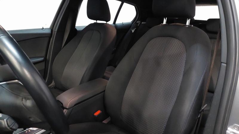 Bmw Série 1 118i Dkg7 Business Design