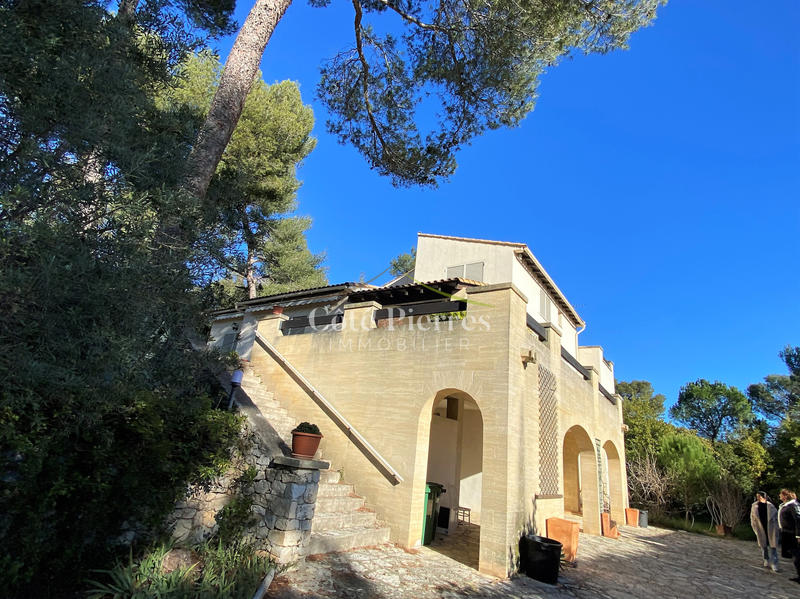 Maison - 193 m² - 7 pièces