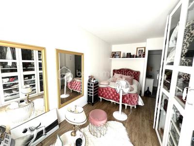 Appartement - 80 m² - 4 pièces