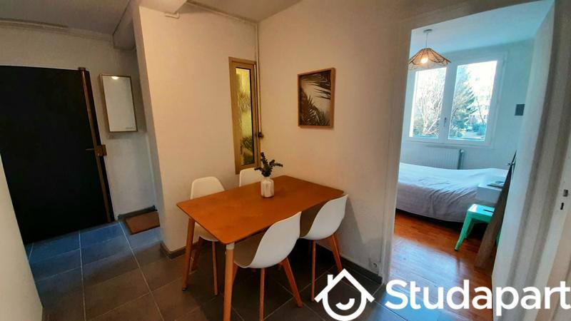 Appartement - 75 m² - 5 pièces