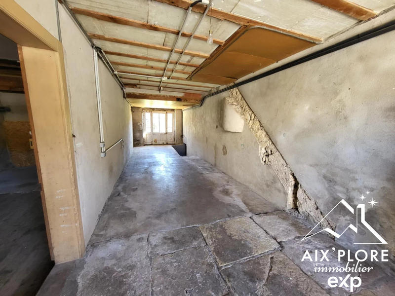 Maison traditionnelle - 150 m² - 6 pièces