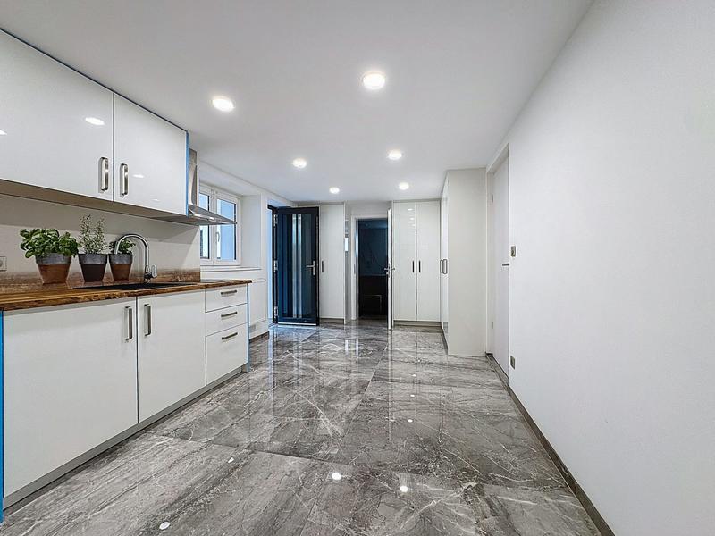 Maison - 196 m² - 8 pièces