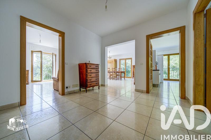 Appartement - 143 m² - 5 pièces