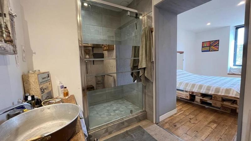 Maison - 181 m² - 6 pièces