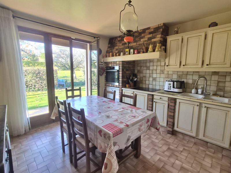 Maison - 140 m² - 5 pièces