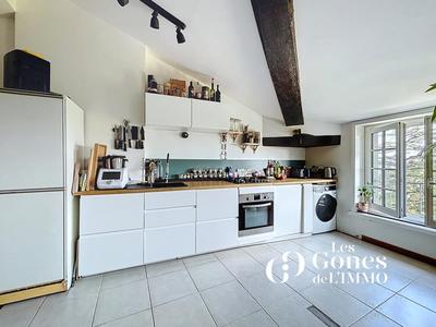 Appartement - 90 m² - 3 pièces