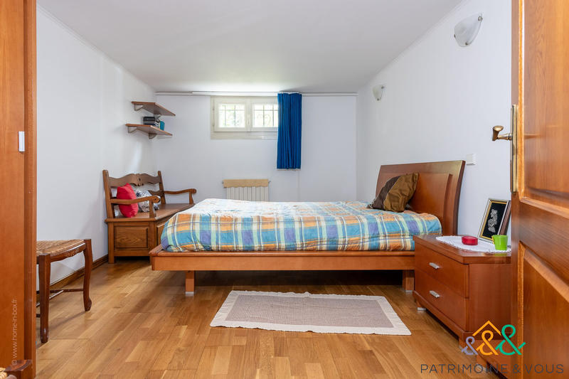 Châlet - 198 m² - 7 pièces