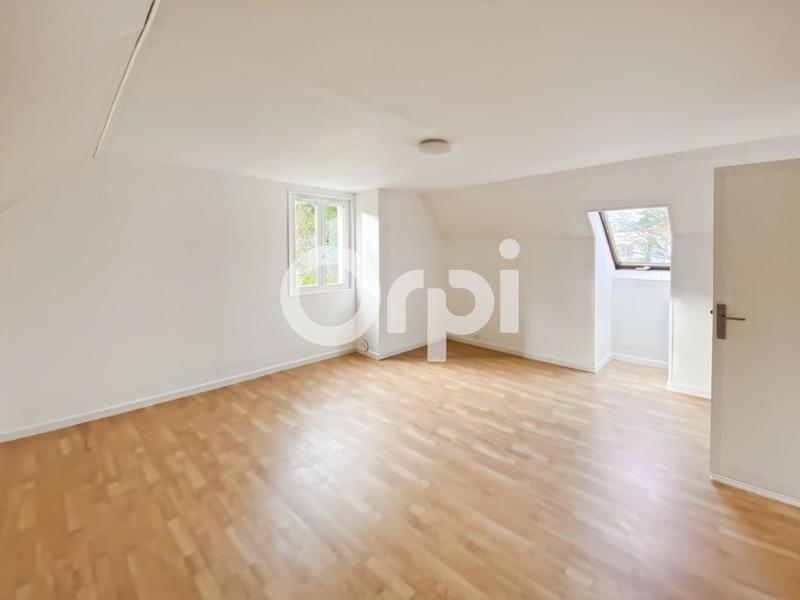 Maison - 176 m² - 8 pièces