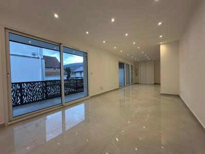 Appartement - 105 m² - 4 pièces